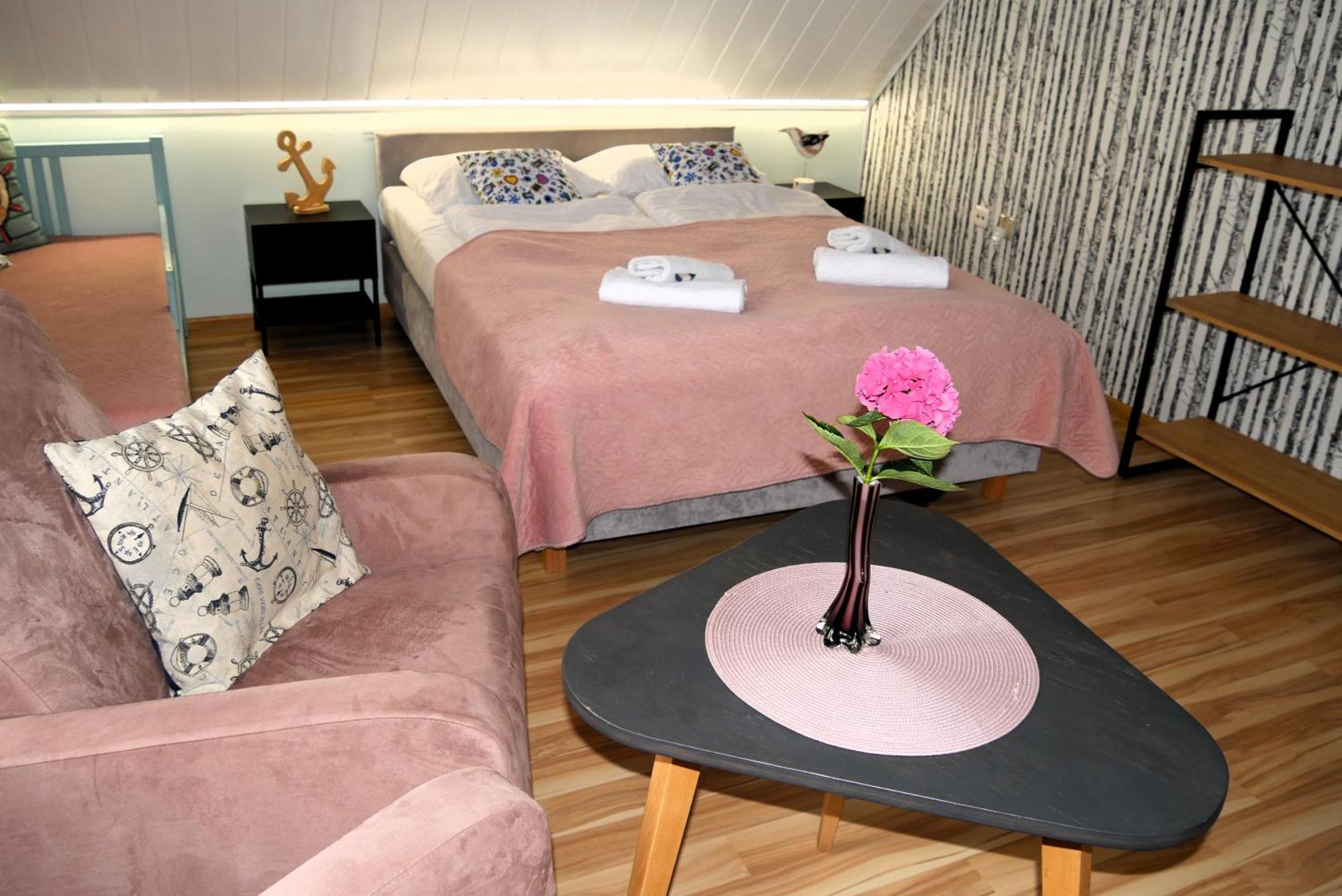 Apartamenty I Mieszkania Wakacyjne Chałupy Екстериор снимка